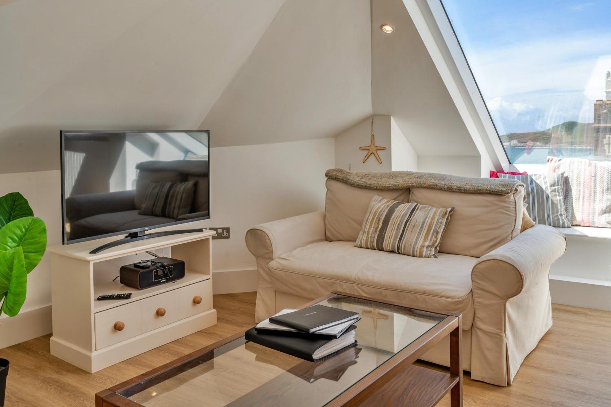 Finest Retreats - Ocean Lookout - Luxury Woolacombe Beach Apartment With Sea Views 외부 사진
